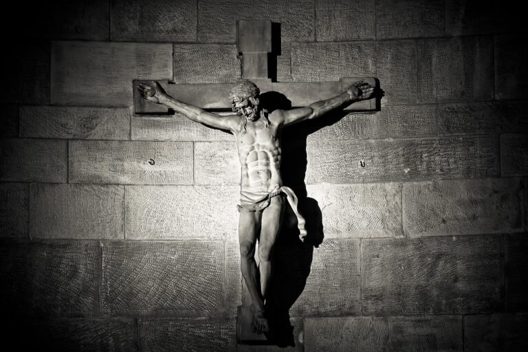 cross, crucifix, jesus, crucifixion, church, faith, religion, architecture, christianity, christian, statue, christ, sculpture, figure, jesus christ, art, figure of christ, spiritual, stone figure, son of god, black and white, monochrome, cross, cross, jesus, jesus, jesus, jesus, jesus, jesus christ